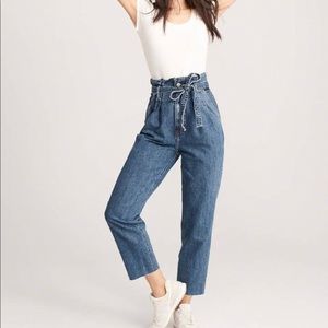 Abercrombie high waist paper bag Jeans (PETITE)
